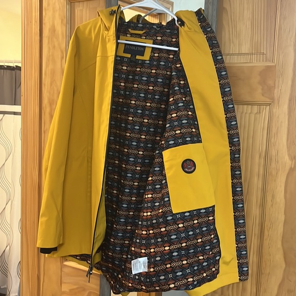 Pendleton women’s jacket/slicker. Size Large - Picture 3 of 4